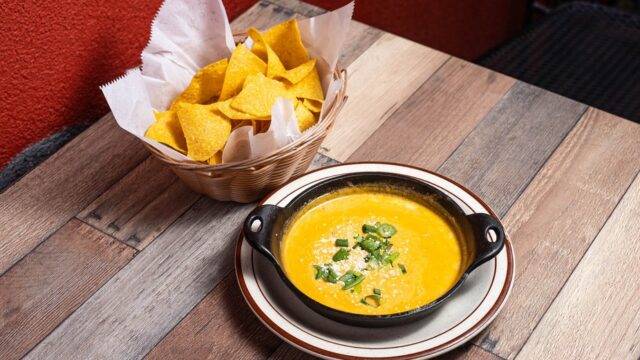 481252286_122158818998329691_7171605678658821706_n