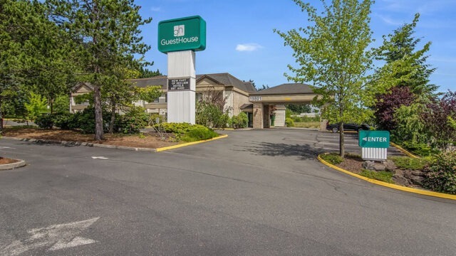 Gallery_1000x667_WAPOUL_GuestHouse_1-Exterior