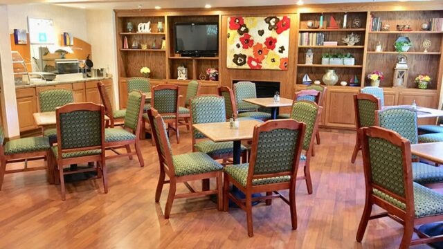 Gallery_1000x667_WAPOUL_GuestHouse_5-Breakfast-Room-1024×683