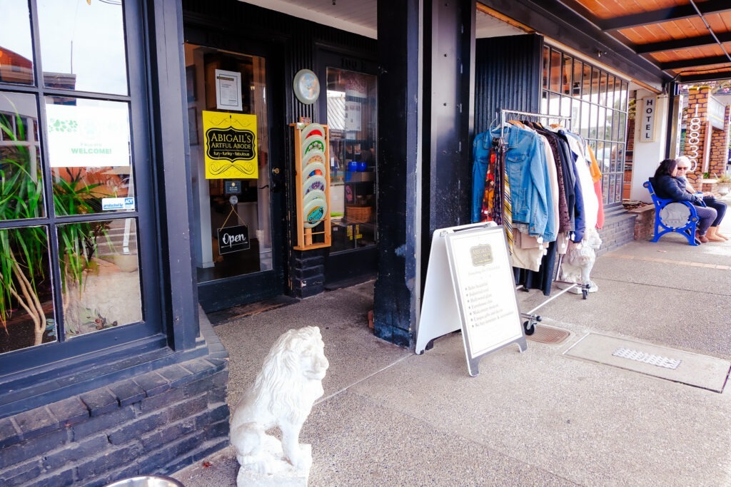 abigails-artful-abode