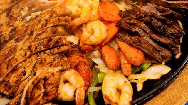 isla-bonita-poulsbo-4pqy386m-food2