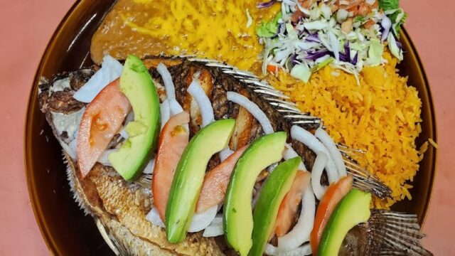 isla-bonita-poulsbo-h42zm537-food1