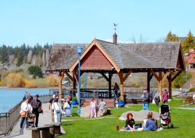 Early spring sun in Muriel Iverson Waterfront Park, Poulsbo, WA. Photo by Shiloh Schroeder.